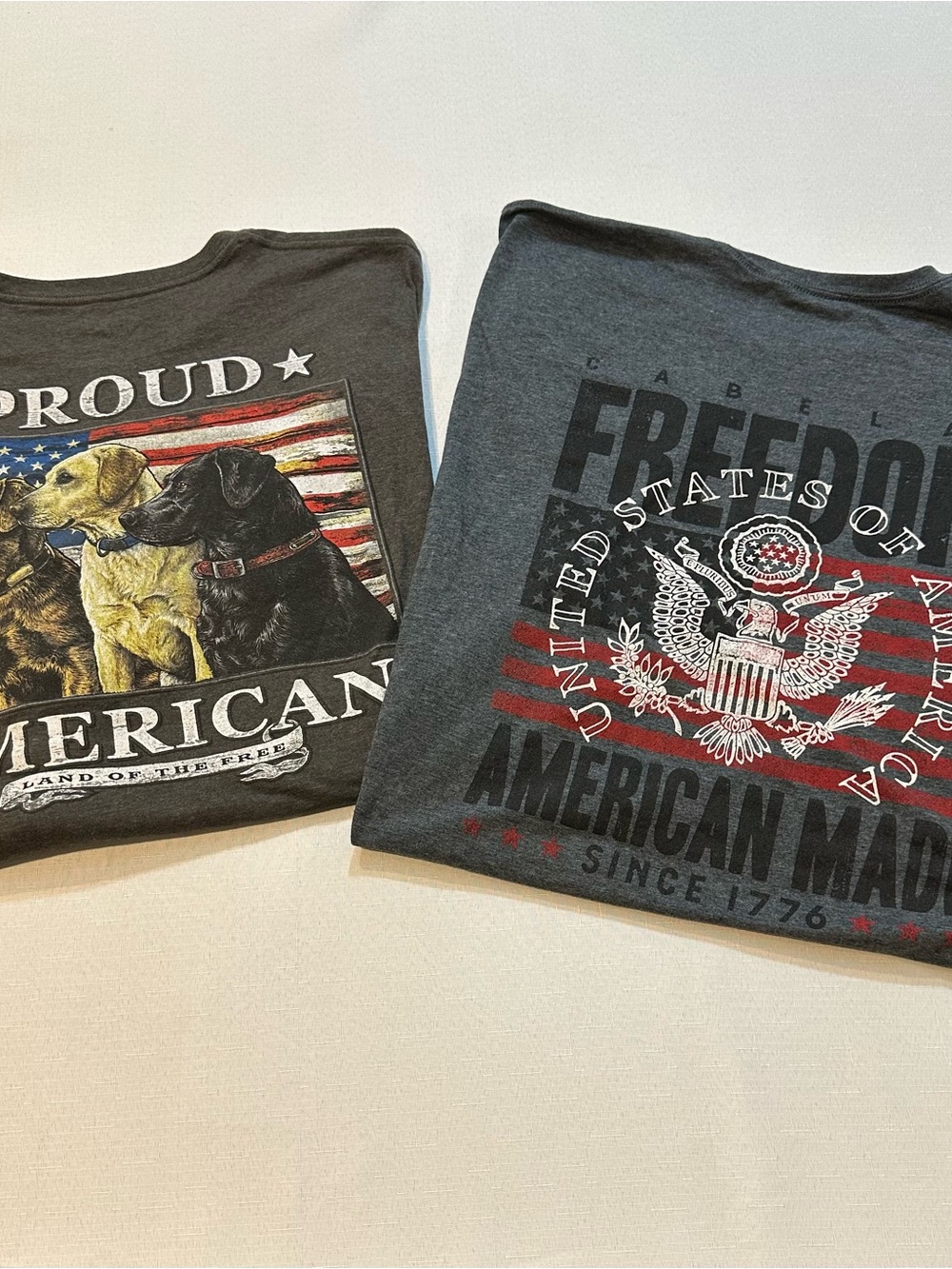 Lot of 2 Cabela’s Patriotic Graphic T Shirts Men’s 4X USA Flag Eagle Dogs